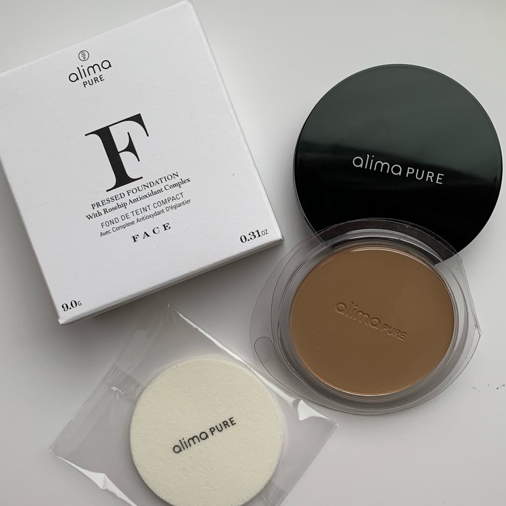 Alima Pure Pressed Powder Foundation in Chestnut